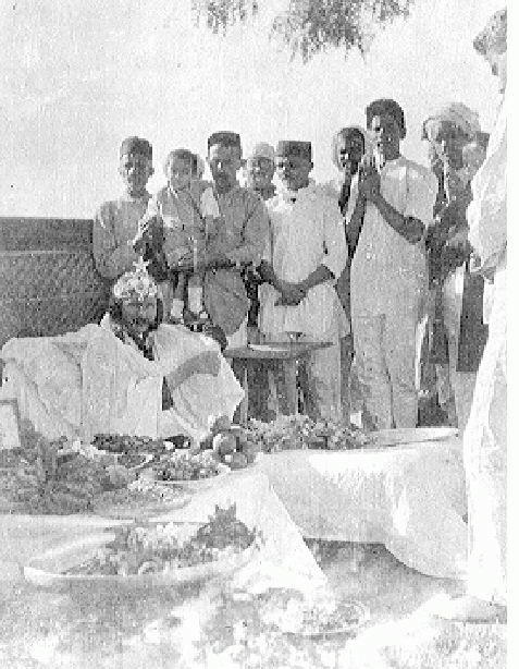 Kronet av landsbybeboere, 1920-&aring;rene